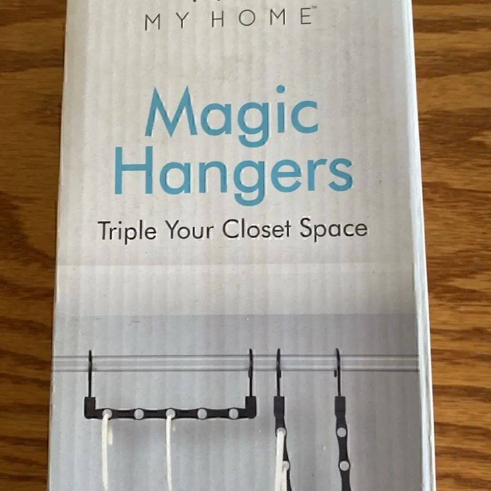 Magic Hangers - Picture 2 of 3